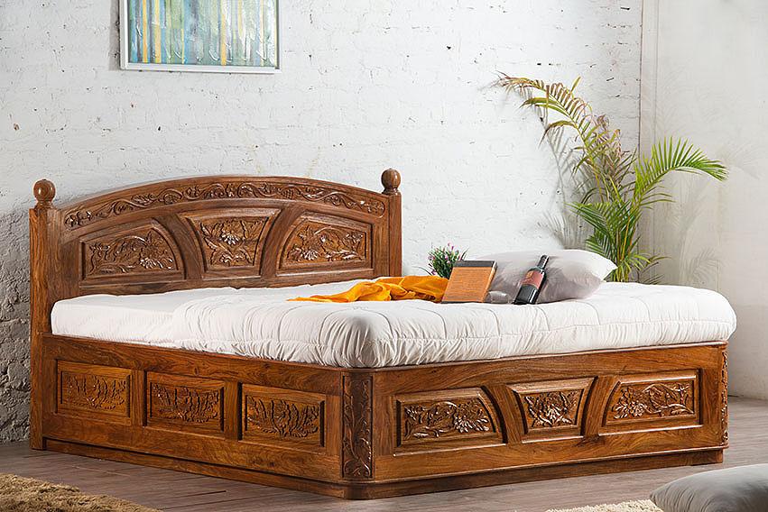 Cooper Carving Czar Bed with Storage