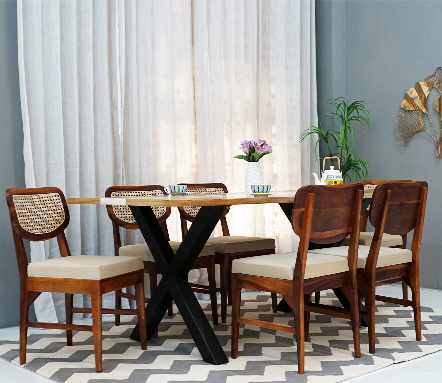 Chickadee 6 Seater Dining Table Set
