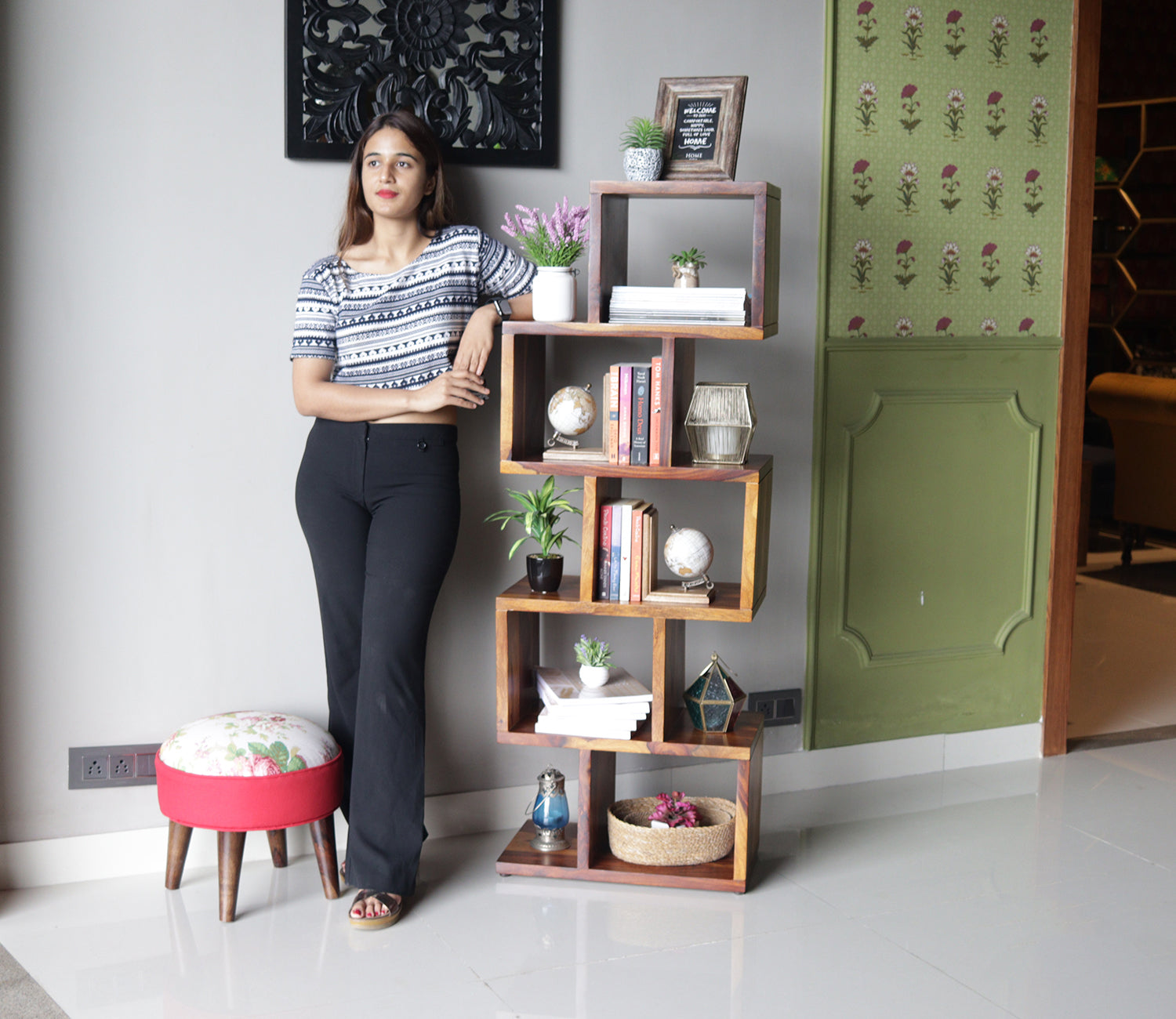 Cagney Sheesham Wood Ladder Book Shelf