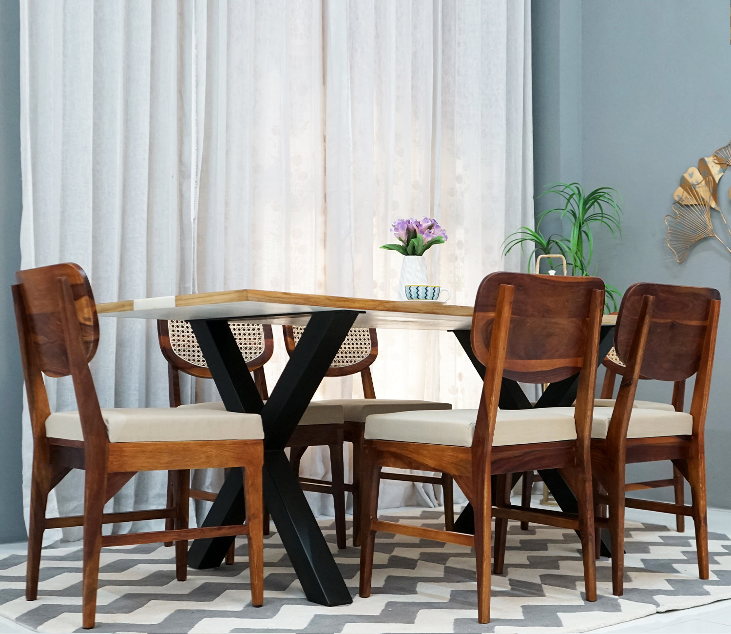 Chickadee 6 Seater Dining Table Set