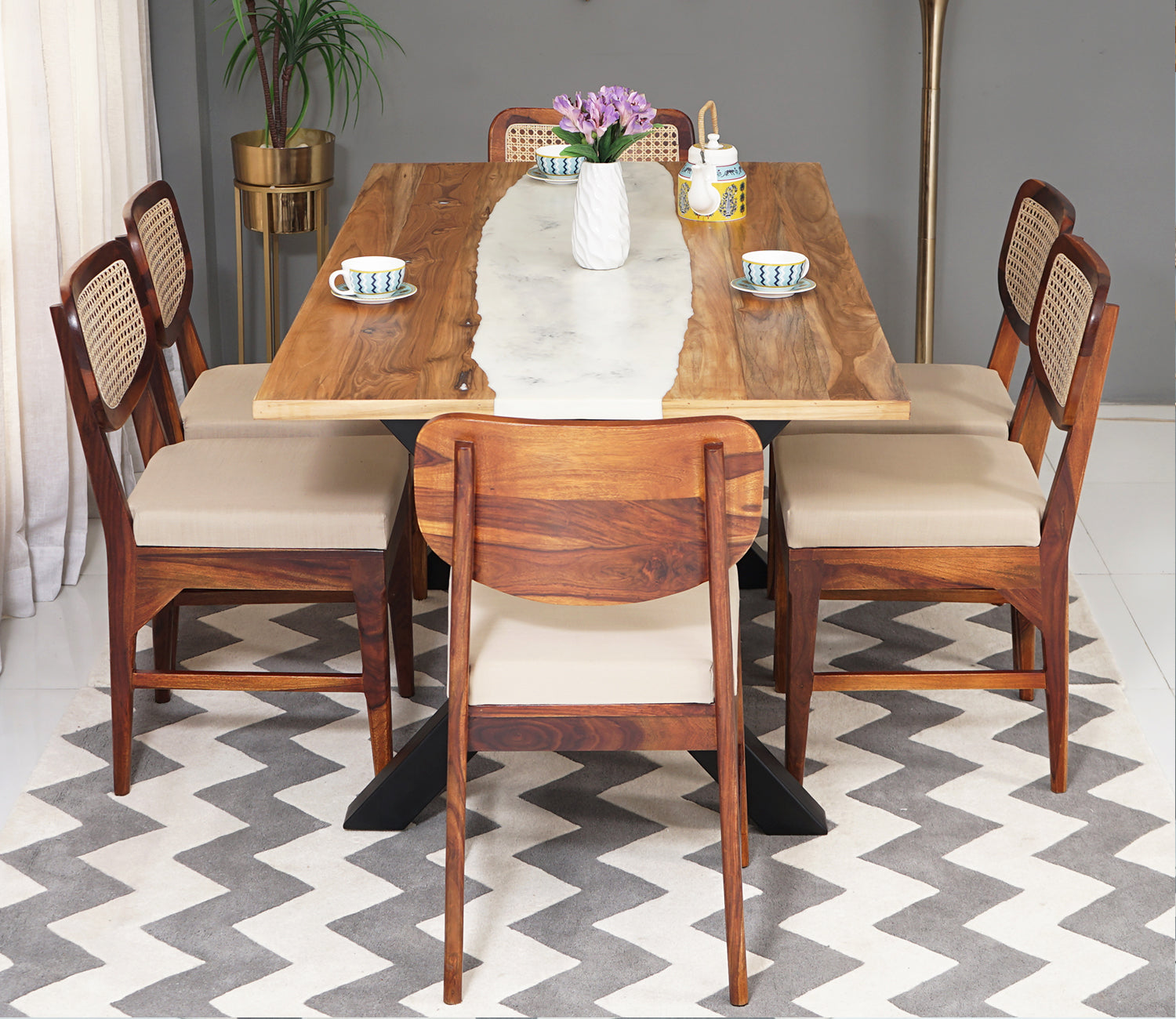 Chickadee 6 Seater Dining Table Set
