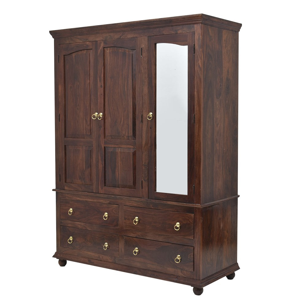 Fernanda Wood Wardrobe