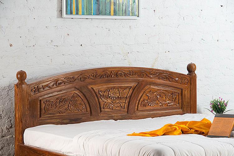 Cooper Carving Czar Bed with Storage