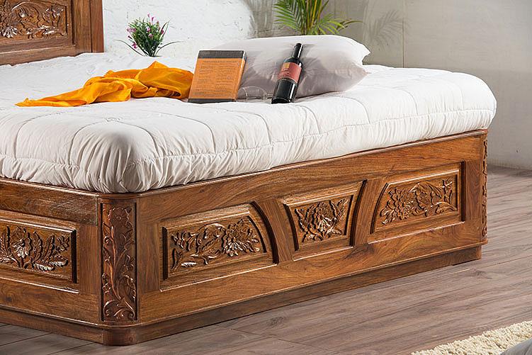 Cooper Carving Czar Bed with Storage
