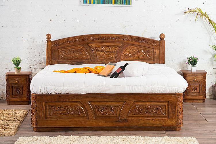Cooper Carving Czar Bed with Storage